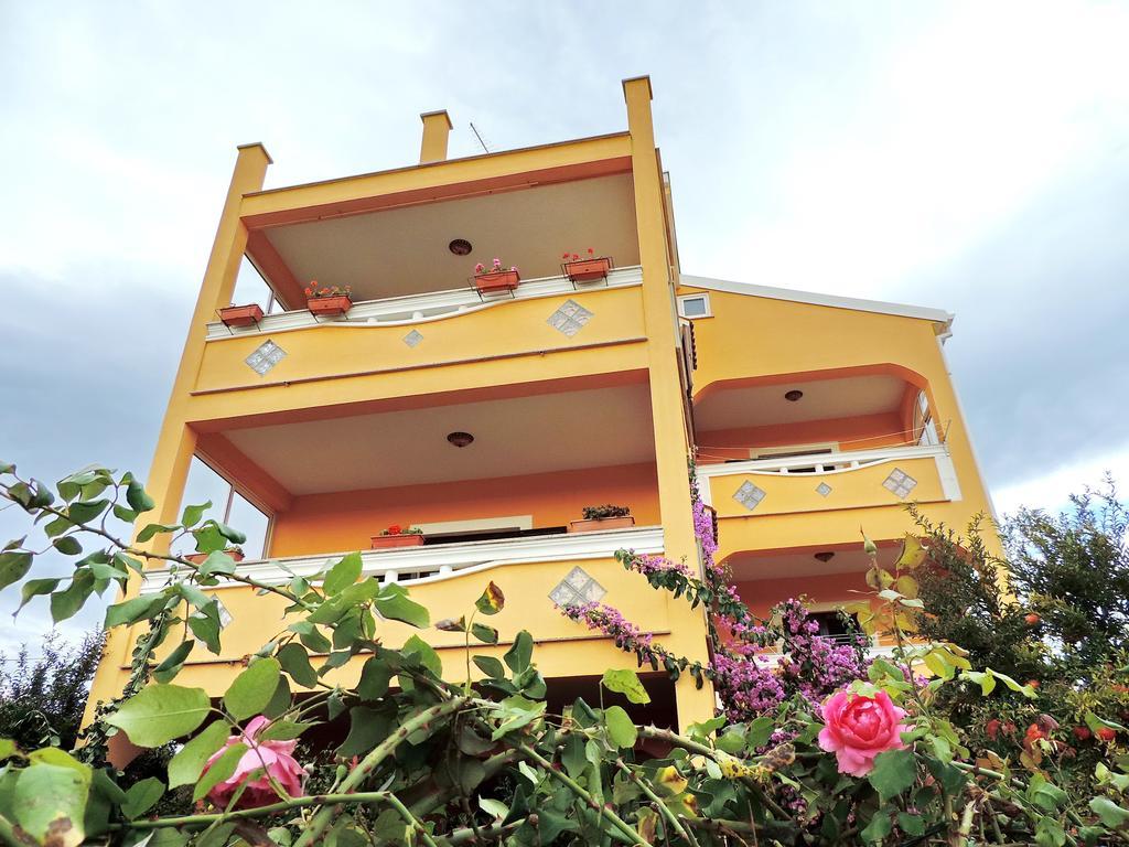 Peric Apartment