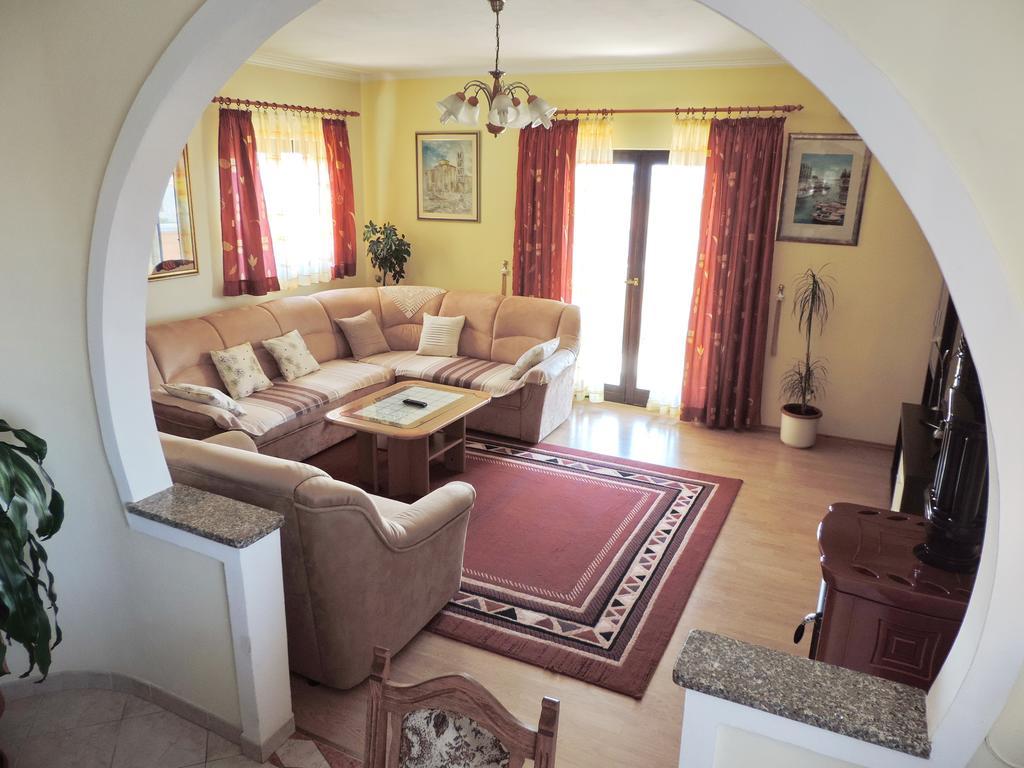 Apartment Peric *